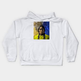 SITTING BULL-9 Kids Hoodie